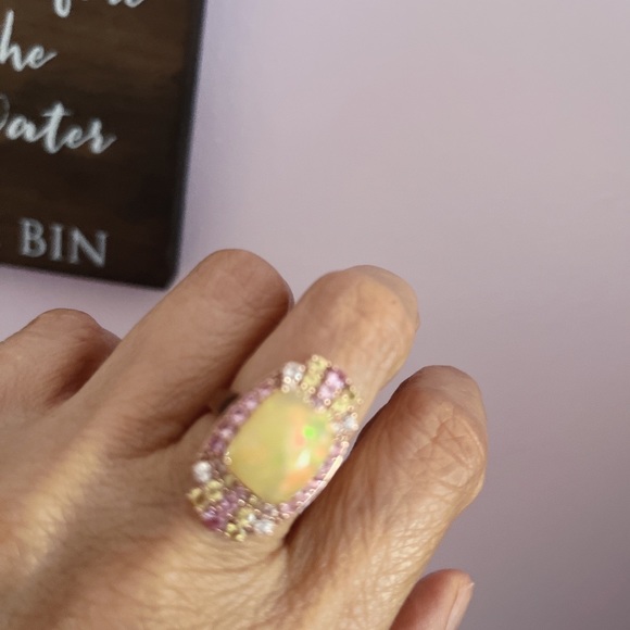 10K Rose Gold Ethiopian Pink Opal with Multi Sapphire Ring Sz 6 - Picture 4 of 8